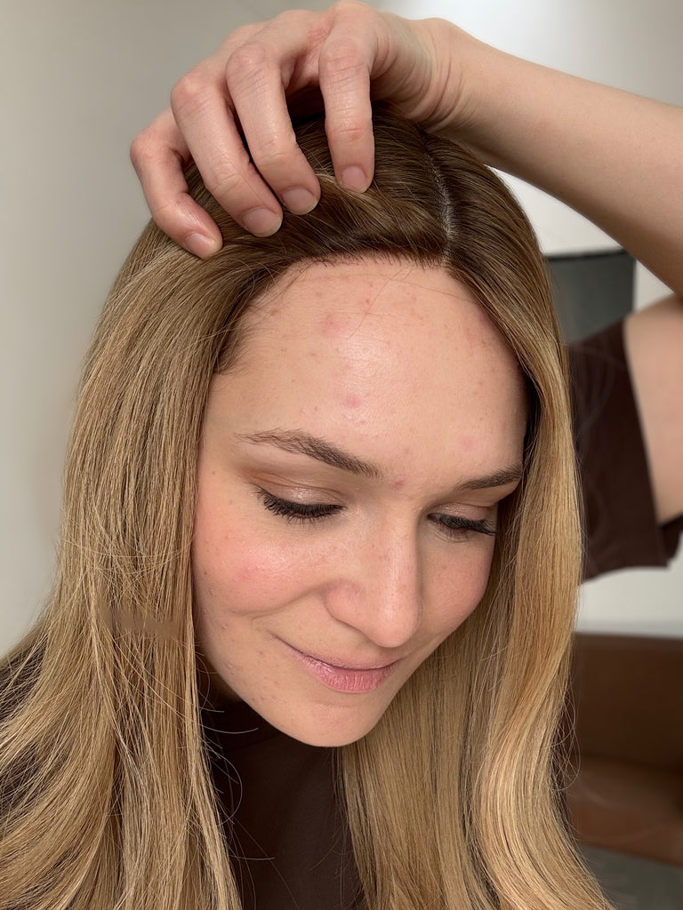  silk top lace front wig - lace front wig - lightly worn wig - preloved wig - wigs for women - affordable natural hair wigs - buy used wigs 
