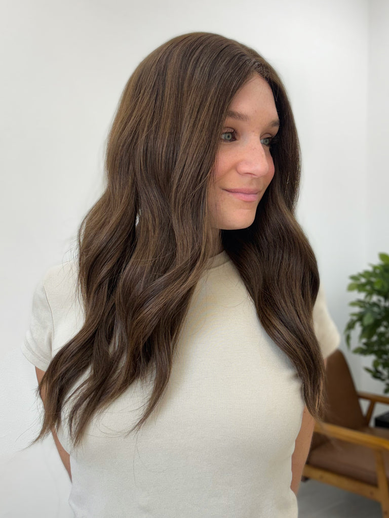 silk top lace front wig - lace front wig - lightly worn wig - preloved wig - wigs for women - affordable natural hair wigs - buy used wigs 
