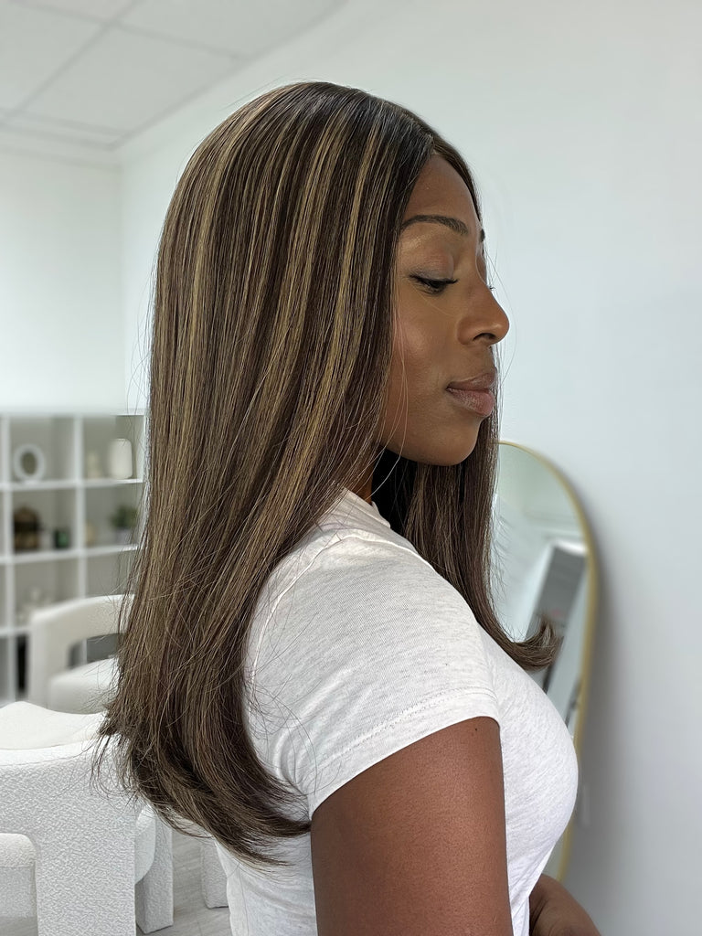 silk top lace front wig - lace front wig - lightly worn wig - preloved wig - wigs for women - affordable natural hair wigs - buy used wigs 