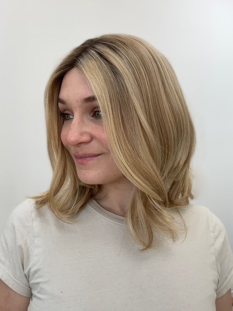 silk top lace front wig - lace front wig - lightly worn wig - preloved wig - wigs for women - affordable natural hair wigs - buy used wigs 
