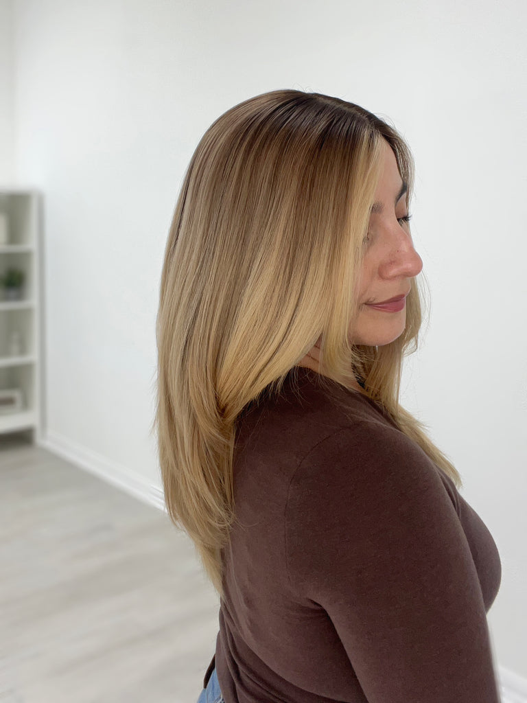 silk top lace front wig - lace front wig - lightly worn wig - preloved wig - wigs for women - affordable natural hair wigs - buy used wigs 