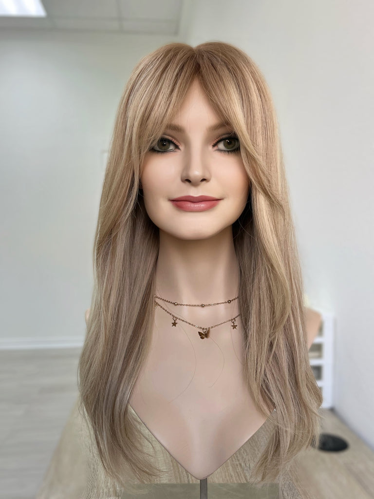 silk top lace front wig - lace front wig - lightly worn wig - preloved wig - wigs for women - affordable natural hair wigs - buy used wigs 