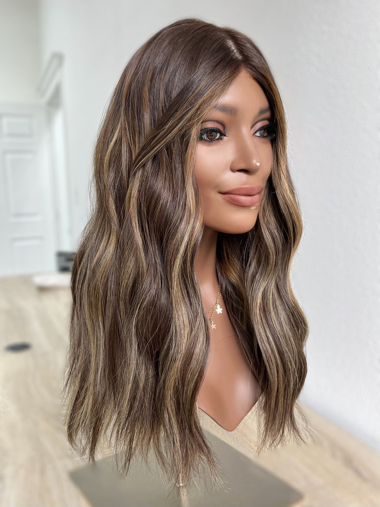 silk top lace front wig - lace front wig - lightly worn wig - preloved wig - wigs for women - affordable natural hair wigs - buy used wigs 