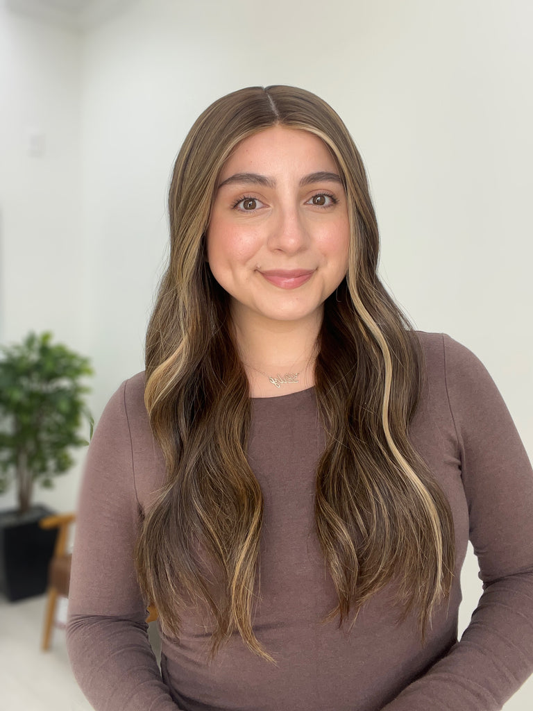 silk top lace front wig - lace front wig - lightly worn wig - preloved wig - wigs for women - affordable natural hair wigs - buy used wigs 
