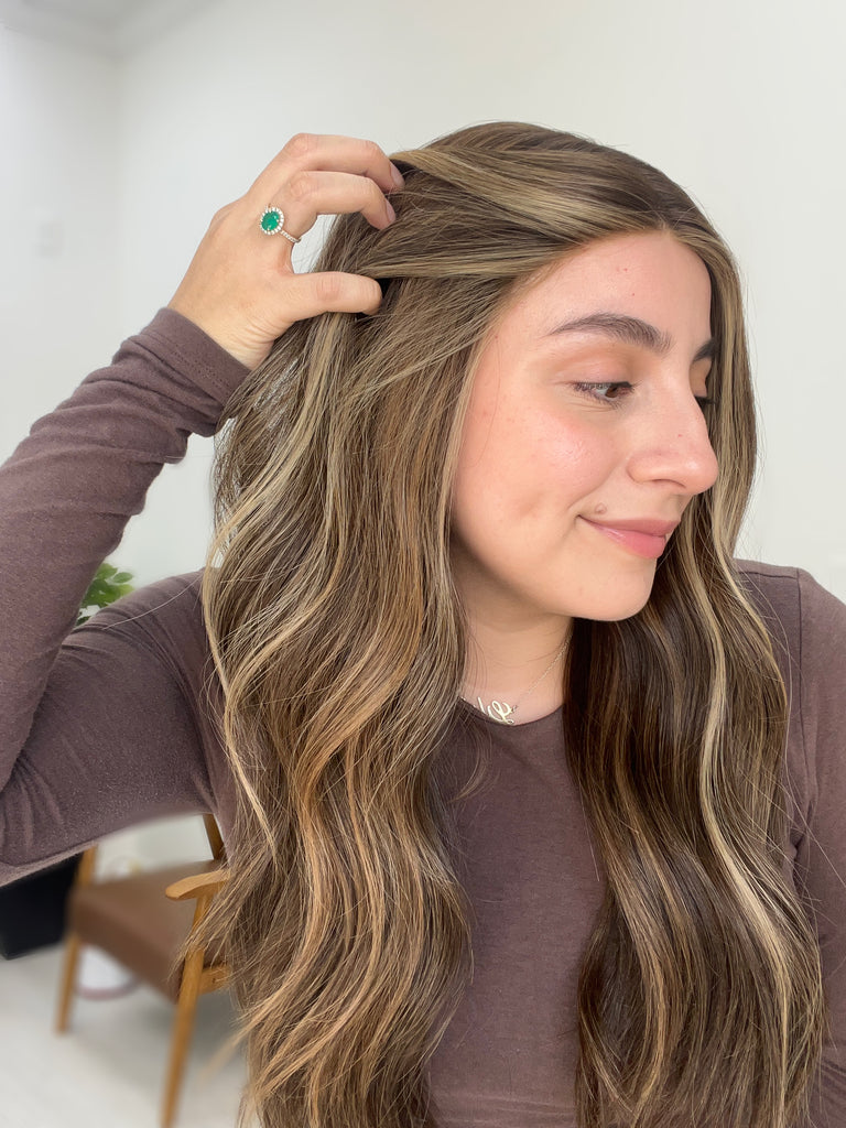 silk top lace front wig - lace front wig - lightly worn wig - preloved wig - wigs for women - affordable natural hair wigs - buy used wigs 
