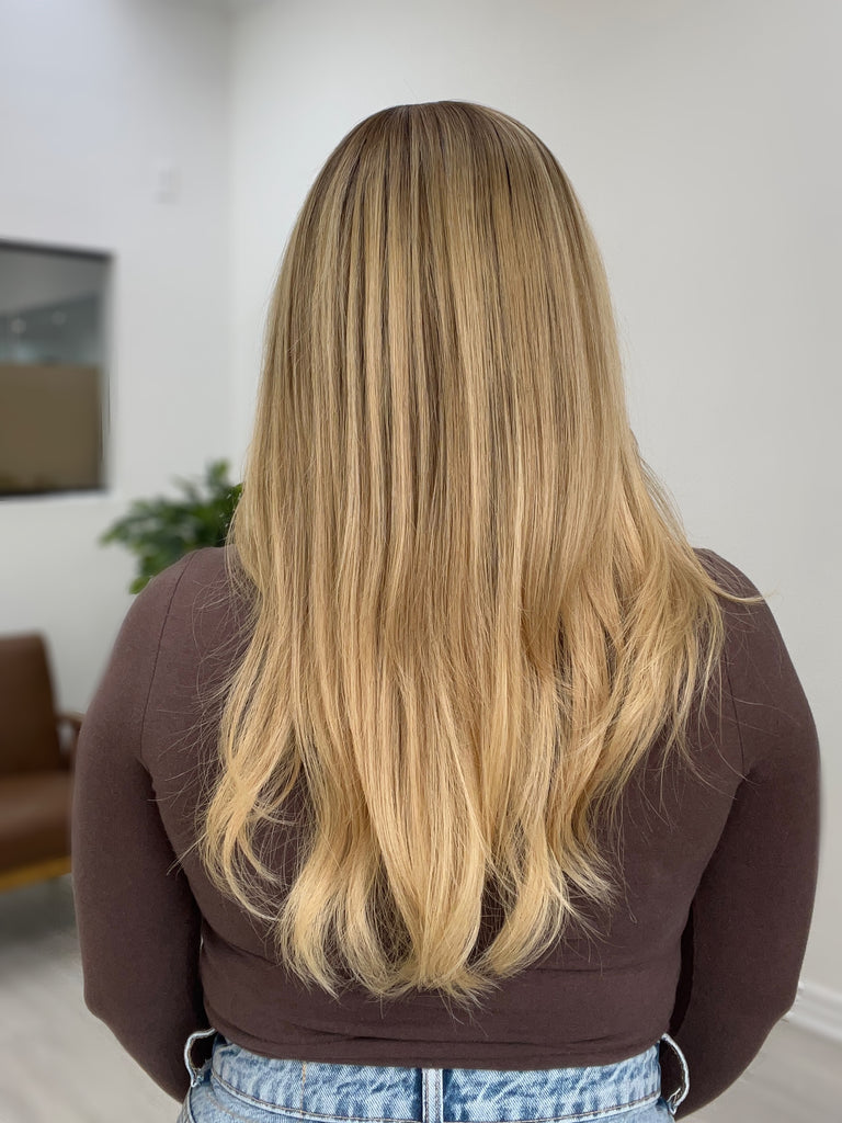 silk top lace front wig - lace front wig - lightly worn wig - preloved wig - wigs for women - affordable natural hair wigs - buy used wigs 
