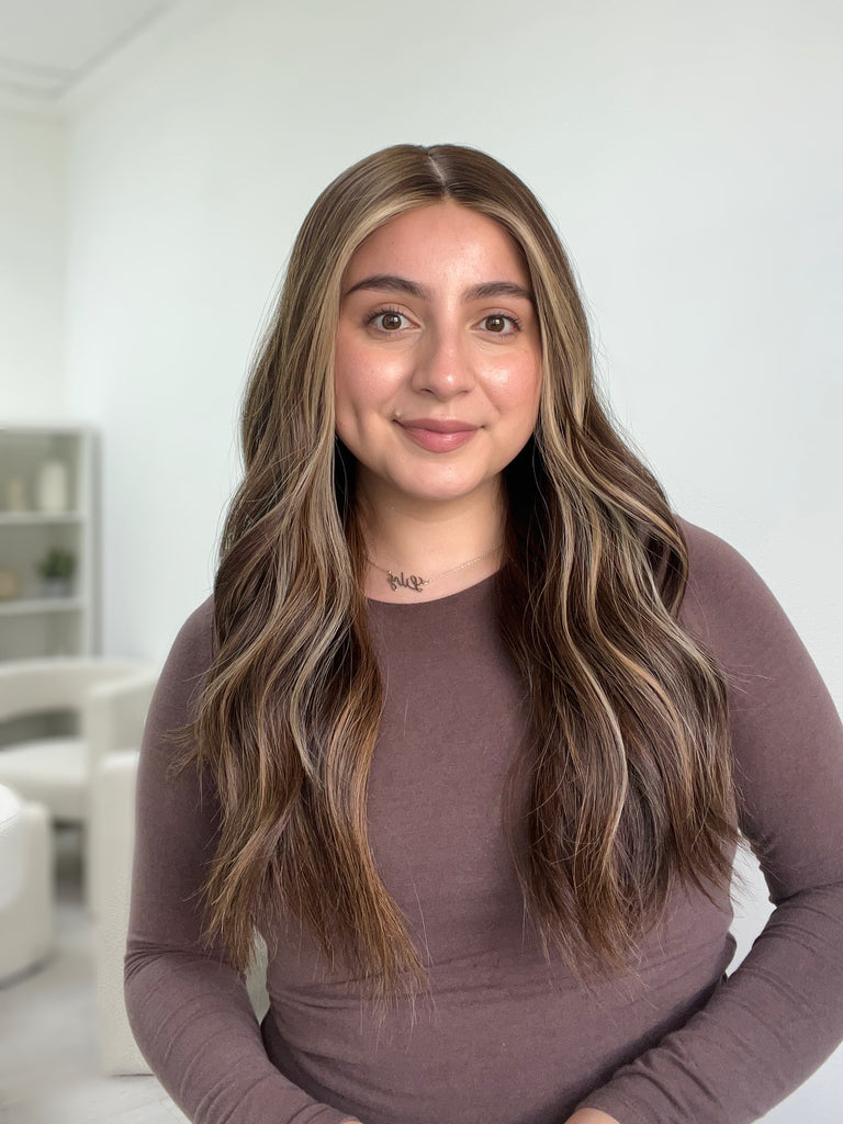 silk top lace front wig - lace front wig - lightly worn wig - preloved wig - wigs for women - affordable natural hair wigs - buy used wigs 
