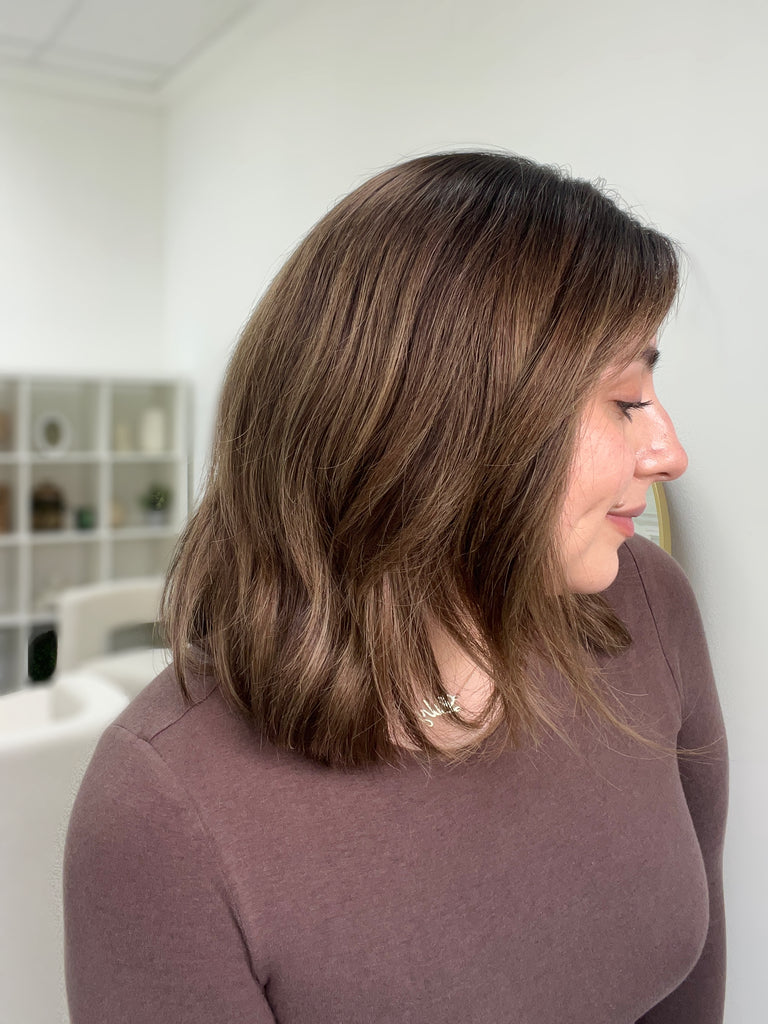 silk top lace front wig - lace front wig - lightly worn wig - preloved wig - wigs for women - affordable natural hair wigs - buy used wigs 
