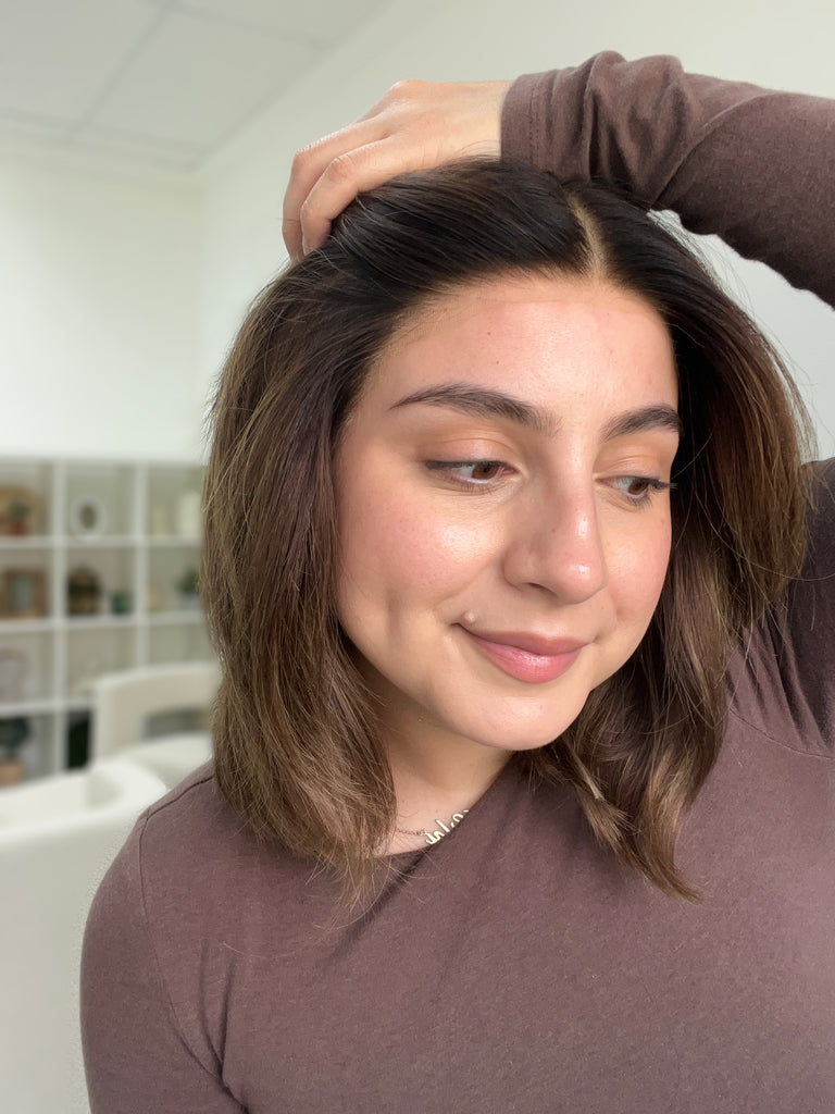 silk top lace front wig - lace front wig - lightly worn wig - preloved wig - wigs for women - affordable natural hair wigs - buy used wigs 
