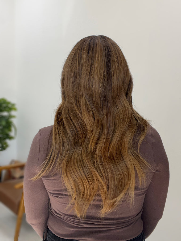 silk top lace front wig - lace front wig - lightly worn wig - preloved wig - wigs for women - affordable natural hair wigs - buy used wigs 
