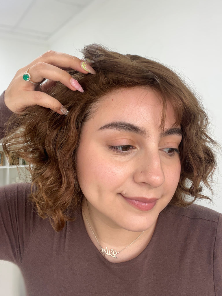 silk top lace front wig - lace front wig - lightly worn wig - preloved wig - wigs for women - affordable natural hair wigs - buy used wigs 
