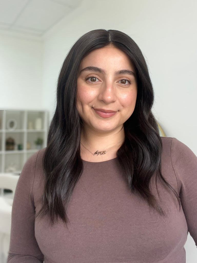 silk top lace front wig - lace front wig - lightly worn wig - preloved wig - wigs for women - affordable natural hair wigs - buy used wigs 