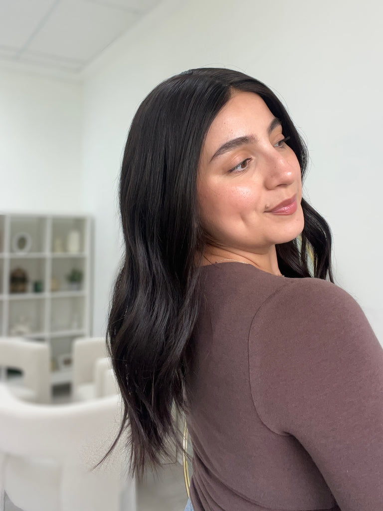 silk top lace front wig - lace front wig - lightly worn wig - preloved wig - wigs for women - affordable natural hair wigs - buy used wigs 