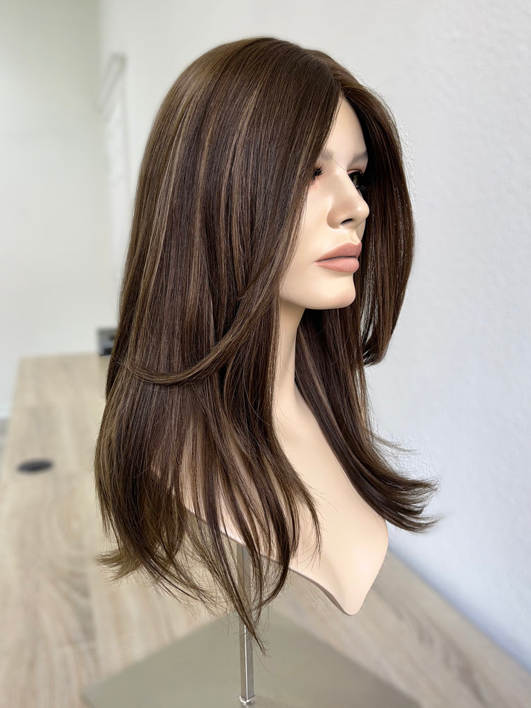 silk top lace front wig - lace front wig - lightly worn wig - preloved wig - wigs for women - affordable natural hair wigs - buy used wigs 