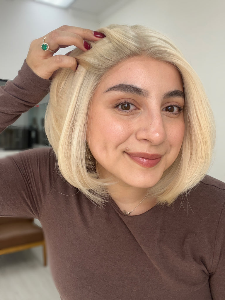 silk top lace front wig - lace front wig - lightly worn wig - preloved wig - wigs for women - affordable natural hair wigs - buy used wigs 
