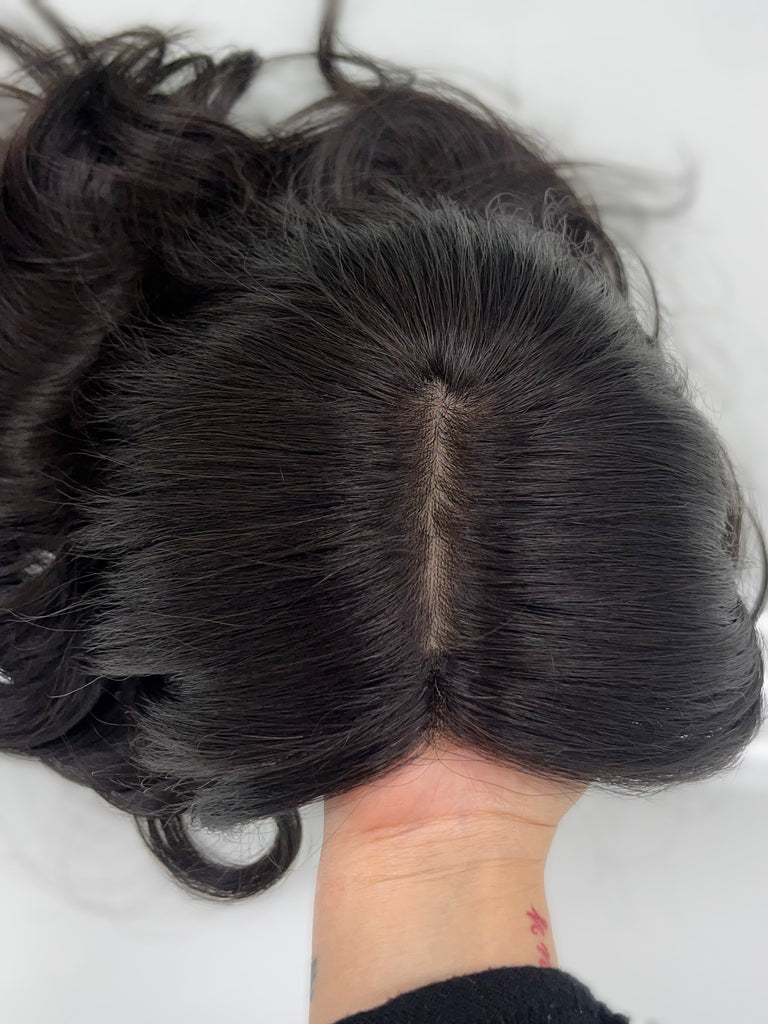 silk top lace front wig - milano wigs - black lace front wig - lightly worn wig - preloved wig - wigs for women - affordable natural hair wigs - buy used wigs