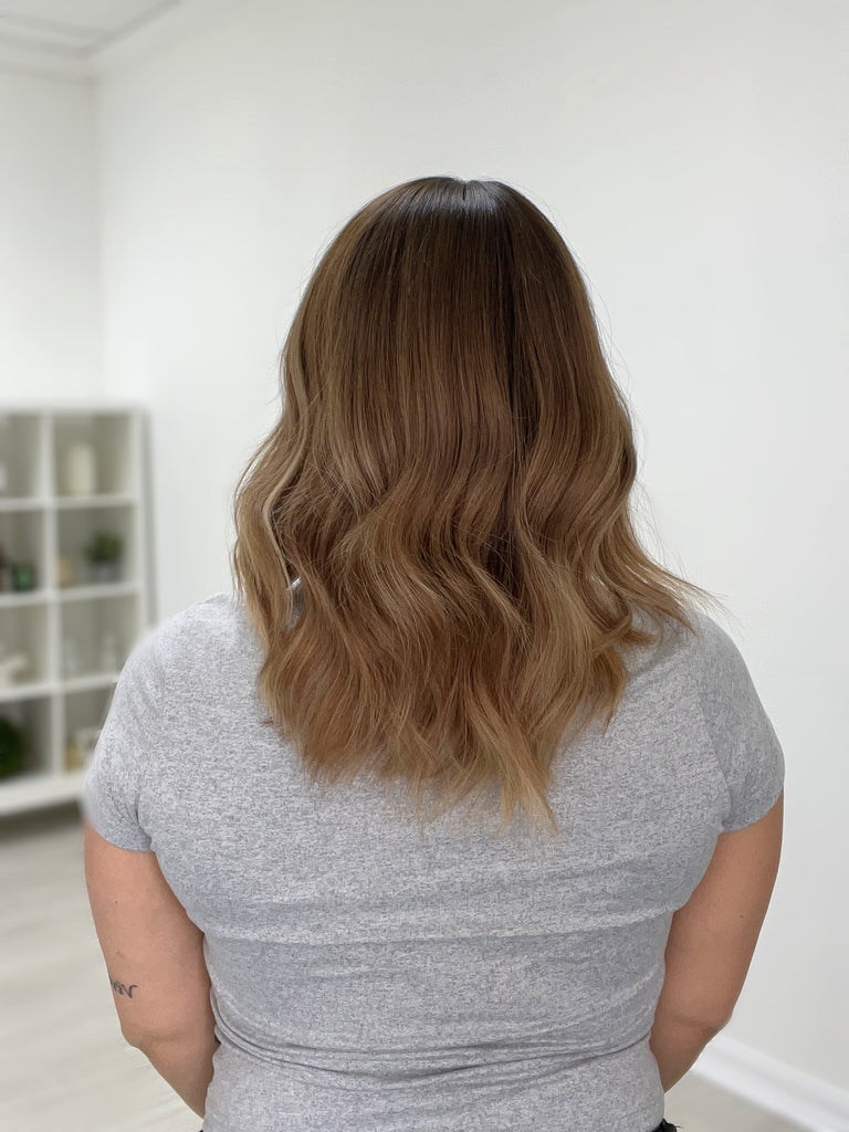 silk top lace front wig - lace front wig - lightly worn wig - preloved wig - wigs for women - affordable natural hair wigs - buy used wigs 
