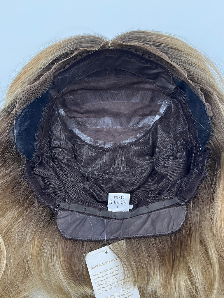 silk top lace front wig - lace front wig - lightly worn wig - preloved wig - wigs for women - affordable natural hair wigs - buy used wigs 