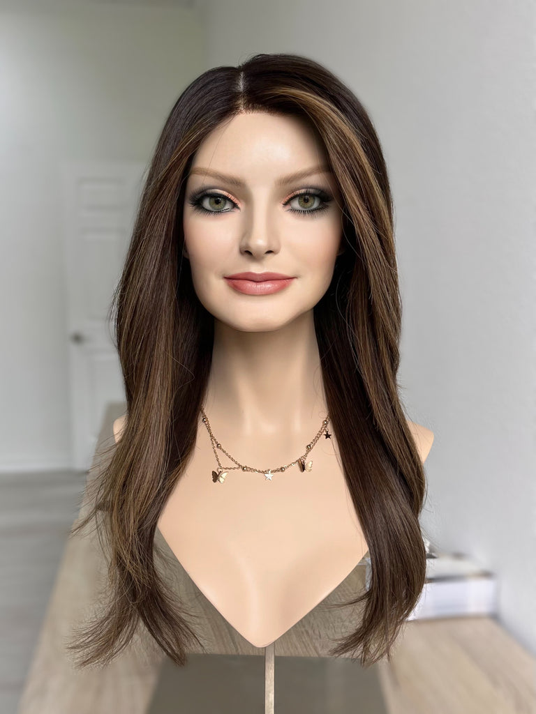 silk top lace front wig - lace front wig - lightly worn wig - preloved wig - wigs for women - affordable natural hair wigs - buy used wigs 