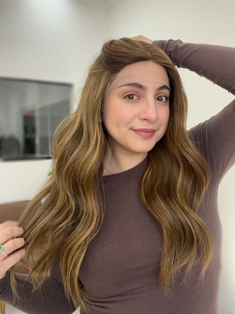 silk top lace front wig - lace front wig - lightly worn wig - preloved wig - wigs for women - affordable natural hair wigs - buy used wigs 
