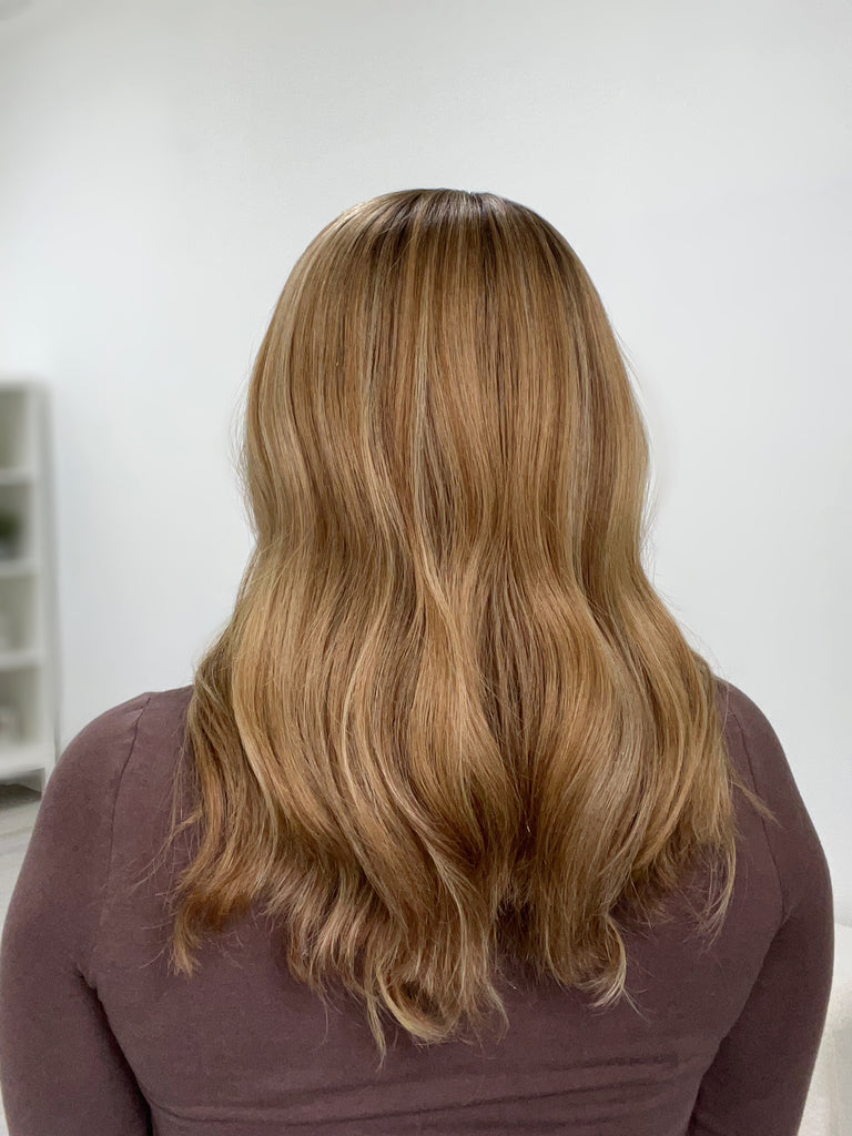 silk top lace front wig - lace front wig - lightly worn wig - preloved wig - wigs for women - affordable natural hair wigs - buy used wigs 

