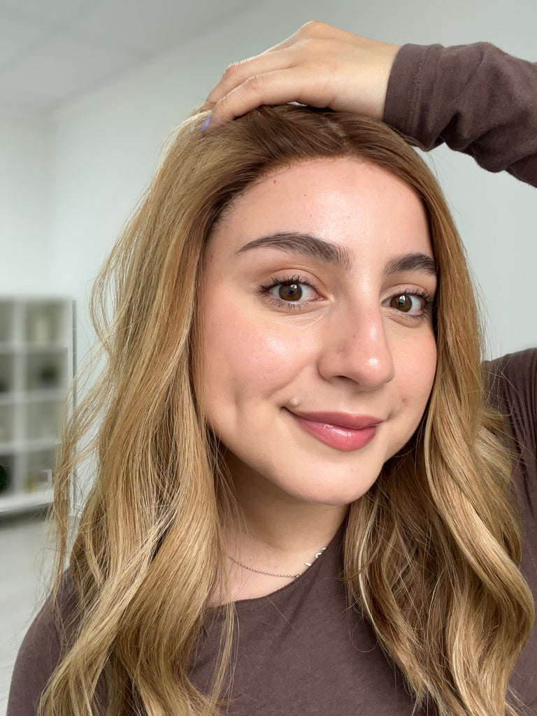 silk top lace front wig - lace front wig - lightly worn wig - preloved wig - wigs for women - affordable natural hair wigs - buy used wigs 
