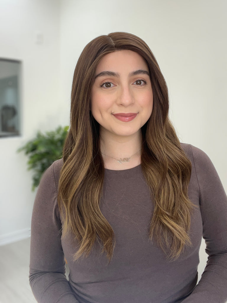 silk top lace front wig - lace front wig - lightly worn wig - preloved wig - wigs for women - affordable natural hair wigs - buy used wigs 
