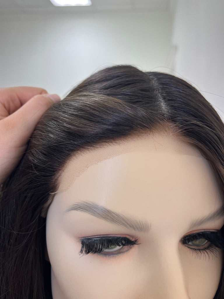 silk top lace front wig - lace front wig - lightly worn wig - preloved wig - wigs for women - affordable natural hair wigs - buy used wigs 