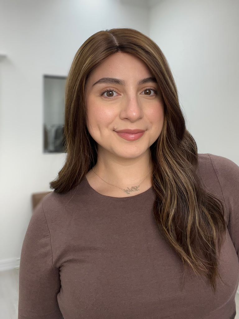 silk top lace front wig - lace front wig - lightly worn wig - preloved wig - wigs for women - affordable natural hair wigs - buy used wigs 