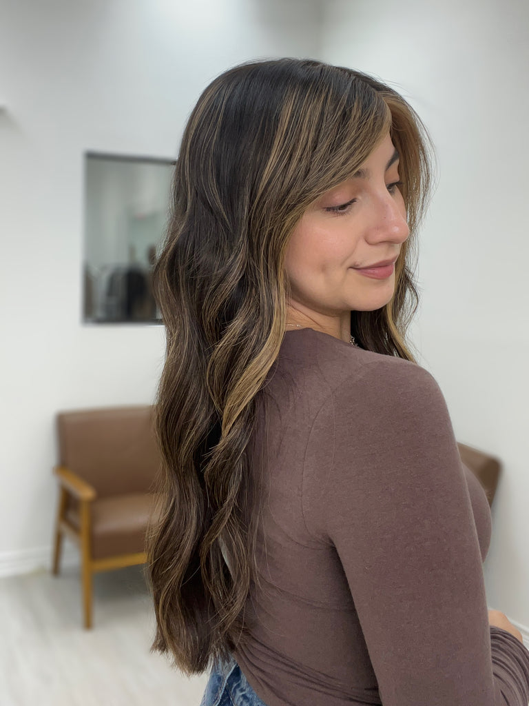 silk top lace front wig - lace front wig - lightly worn wig - preloved wig - wigs for women - affordable natural hair wigs - buy used wigs 
