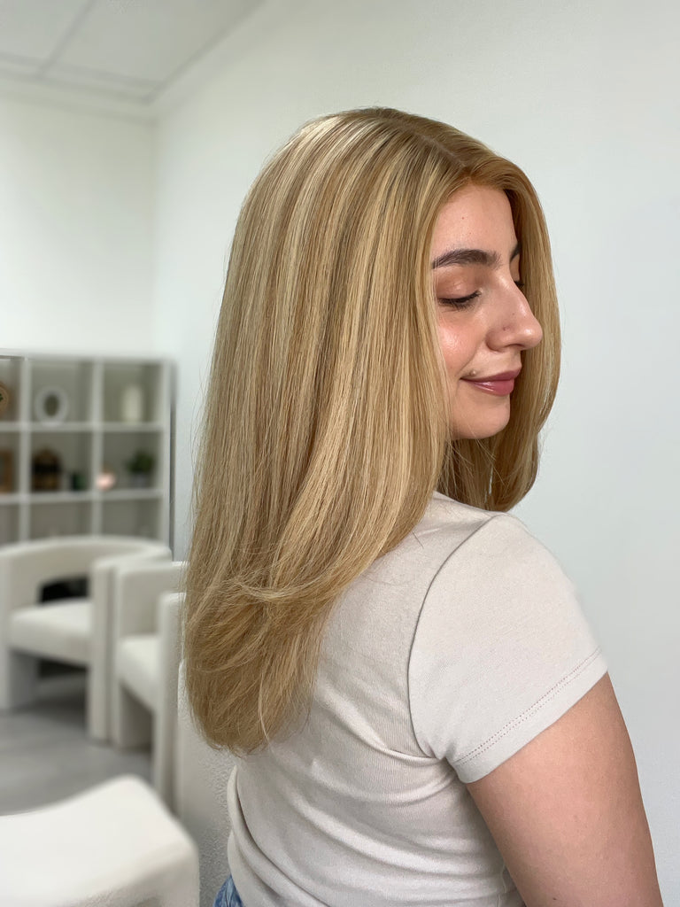 silk top lace front wig - lace front wig - lightly worn wig - preloved wig - wigs for women - affordable natural hair wigs - buy used wigs 
