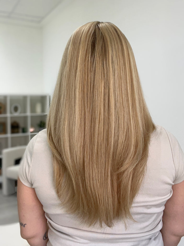 silk top lace front wig - lace front wig - lightly worn wig - preloved wig - wigs for women - affordable natural hair wigs - buy used wigs 