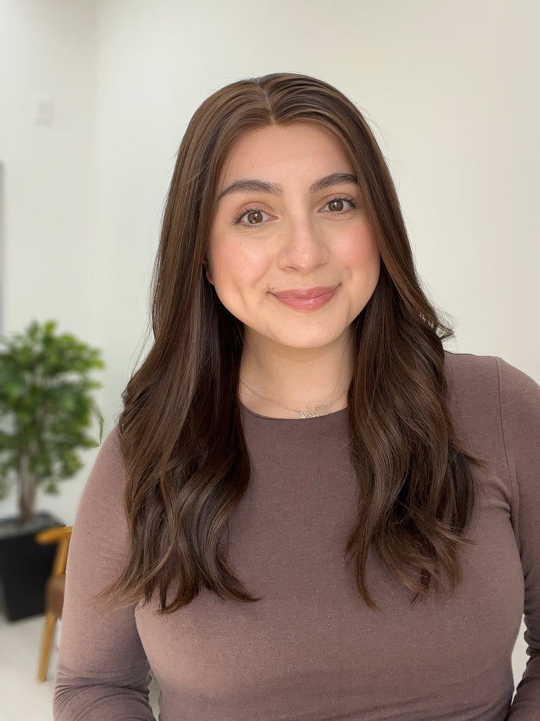 silk top lace front wig - lace front wig - lightly worn wig - preloved wig - wigs for women - affordable natural hair wigs - buy used wigs 
