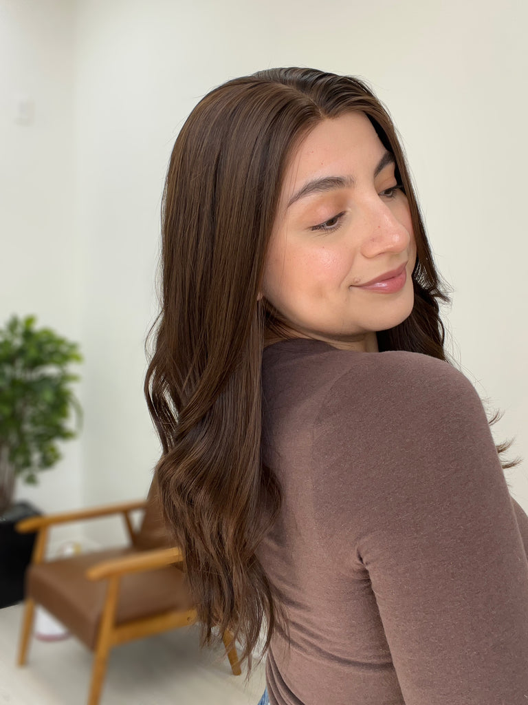 silk top lace front wig - lace front wig - lightly worn wig - preloved wig - wigs for women - affordable natural hair wigs - buy used wigs 
