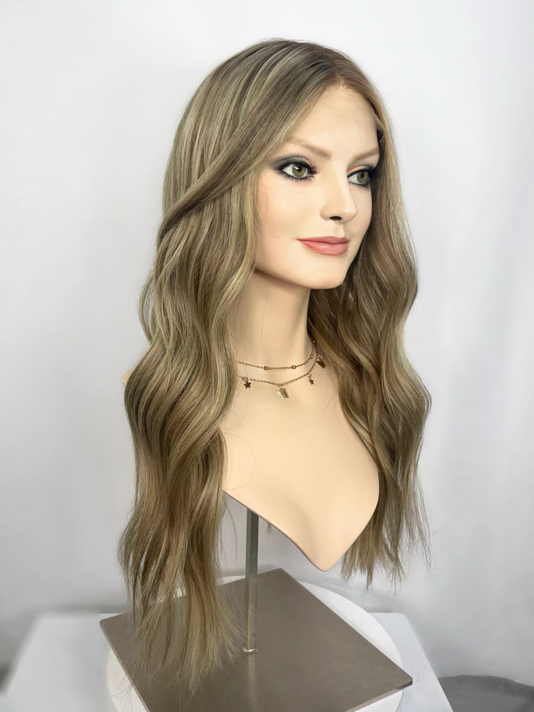 James Glueless Lace Top Wig, size Medium, 24" length - Silk or Lace
