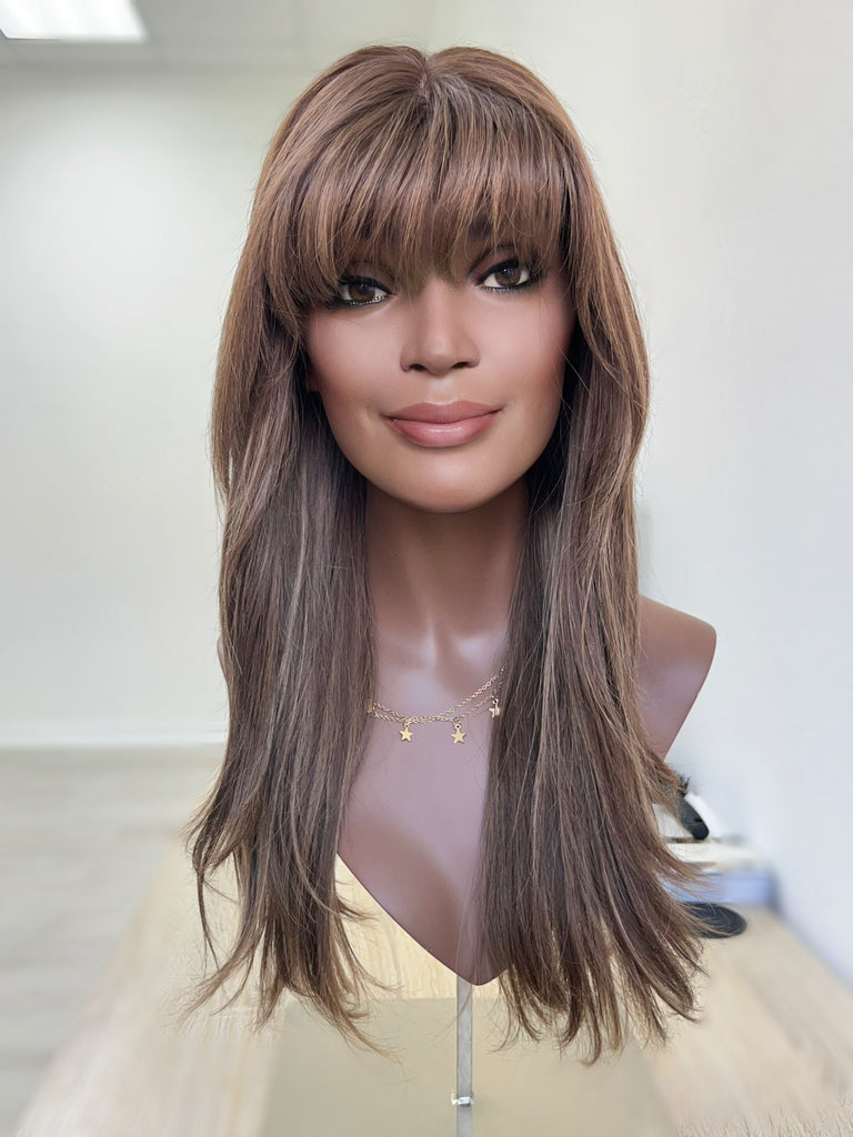 silk top lace front wig - lace front wig - lightly worn wig - preloved wig - wigs for women - affordable natural hair wigs - buy used wigs 