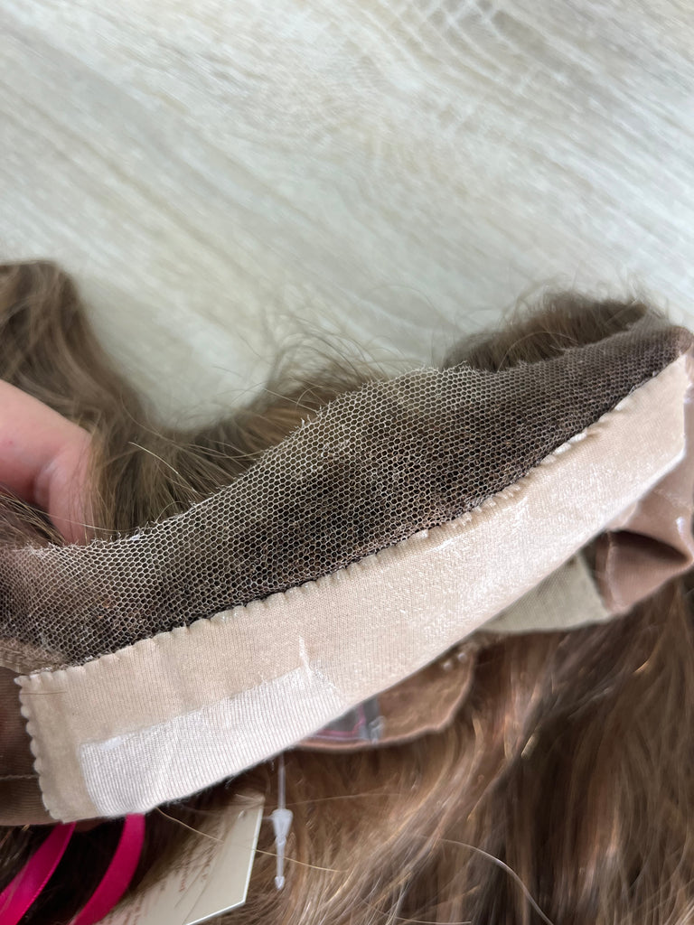 silk top lace front wig - lace front wig - lightly worn wig - preloved wig - wigs for women - affordable natural hair wigs - buy used wigs