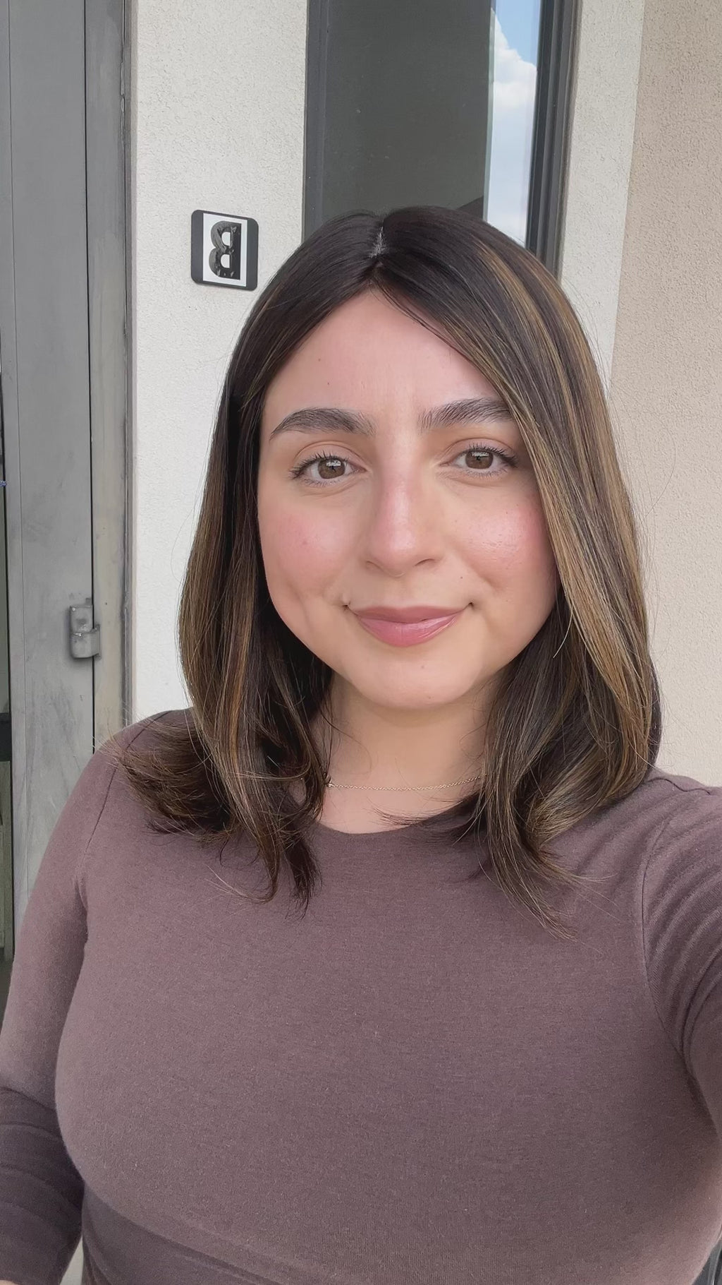 silk top lace front wig - lace front wig - lightly worn wig - preloved wig - wigs for women - affordable natural hair wigs - buy used wigs 
