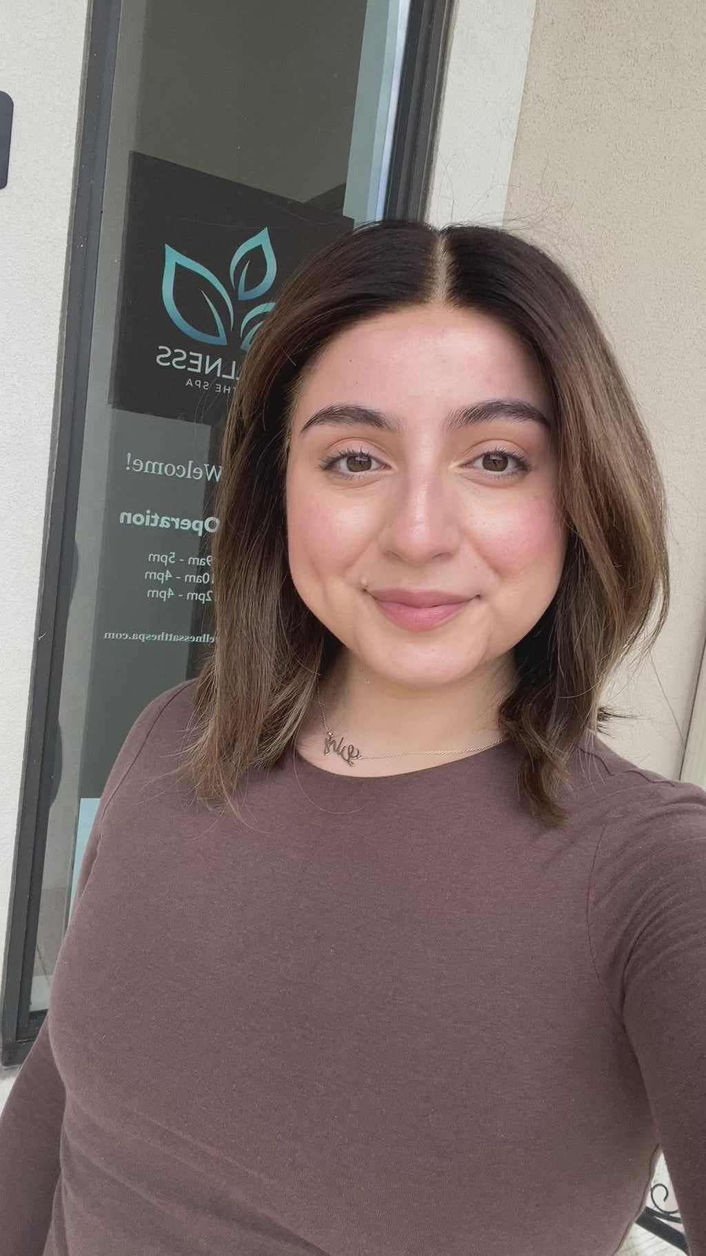silk top lace front wig - lace front wig - lightly worn wig - preloved wig - wigs for women - affordable natural hair wigs - buy used wigs 
