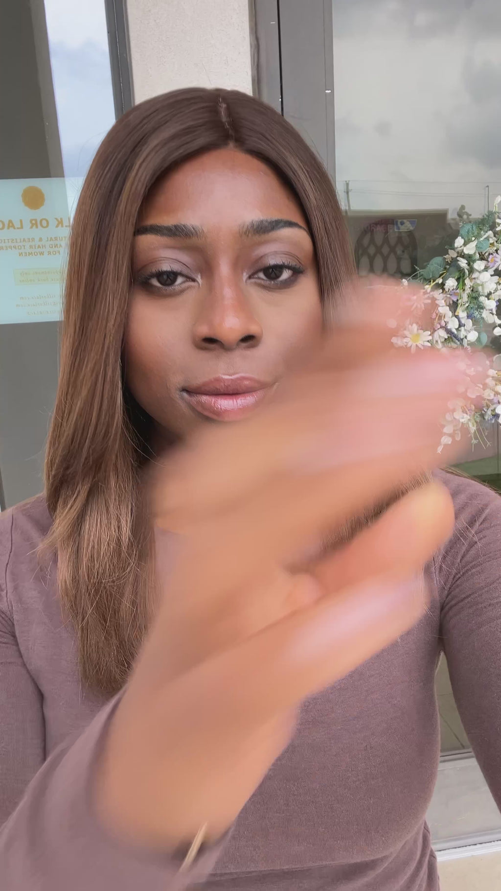 silk top lace front wig - lace front wig - lightly worn wig - preloved wig - wigs for women - affordable natural hair wigs - buy used wigs 
