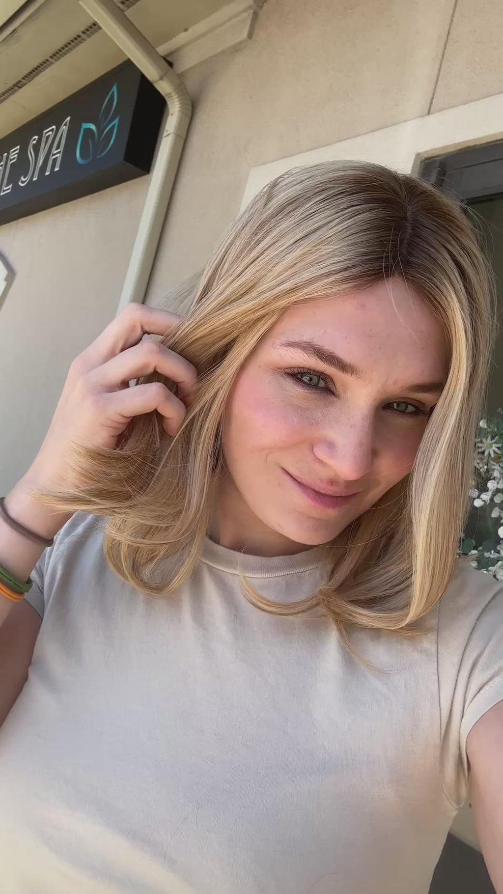 silk top lace front wig - lace front wig - lightly worn wig - preloved wig - wigs for women - affordable natural hair wigs - buy used wigs 
