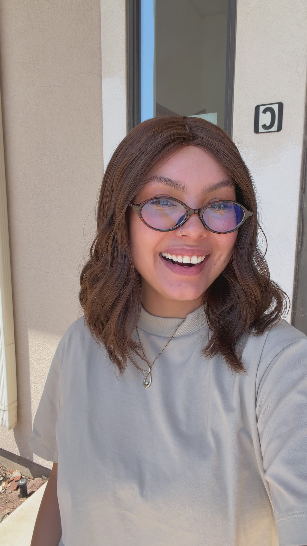 silk top lace front wig - lace front wig - lightly worn wig - preloved wig - wigs for women - affordable natural hair wigs - buy used wigs 
