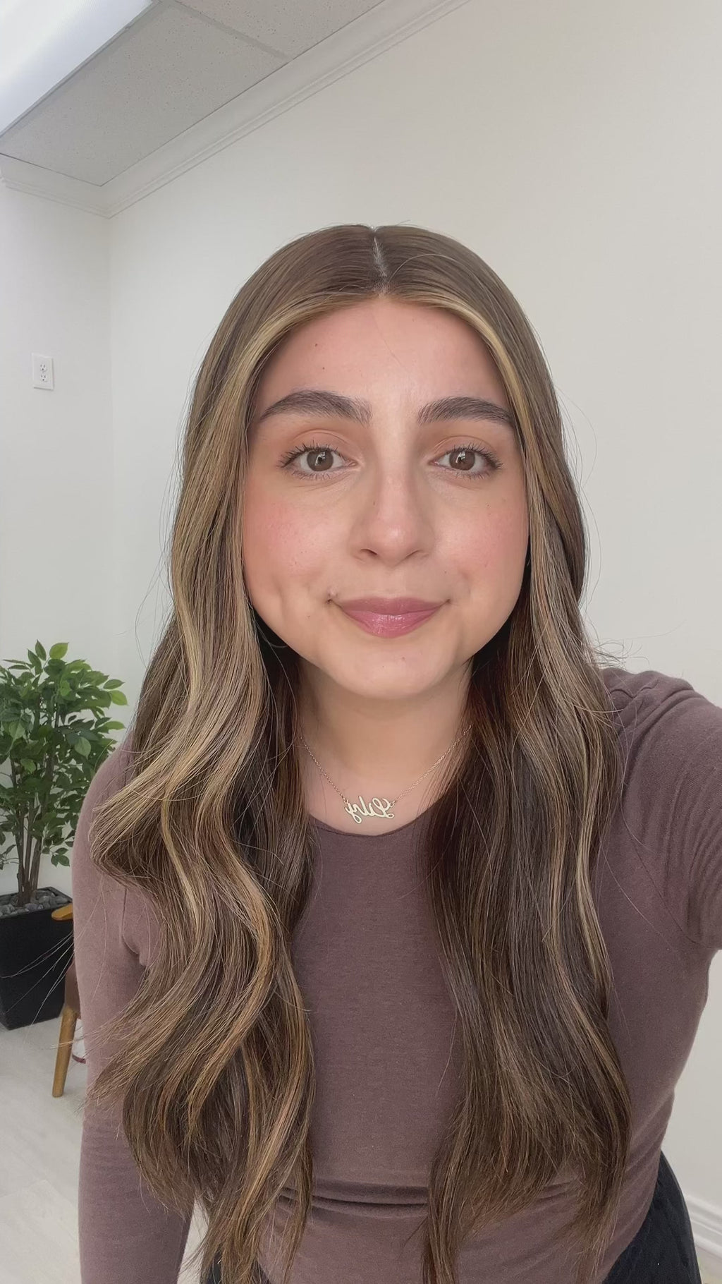 silk top lace front wig - lace front wig - lightly worn wig - preloved wig - wigs for women - affordable natural hair wigs - buy used wigs 
