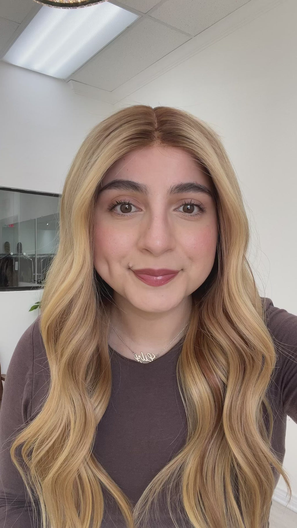 silk top lace front wig - lace front wig - lightly worn wig - preloved wig - wigs for women - affordable natural hair wigs - buy used wigs