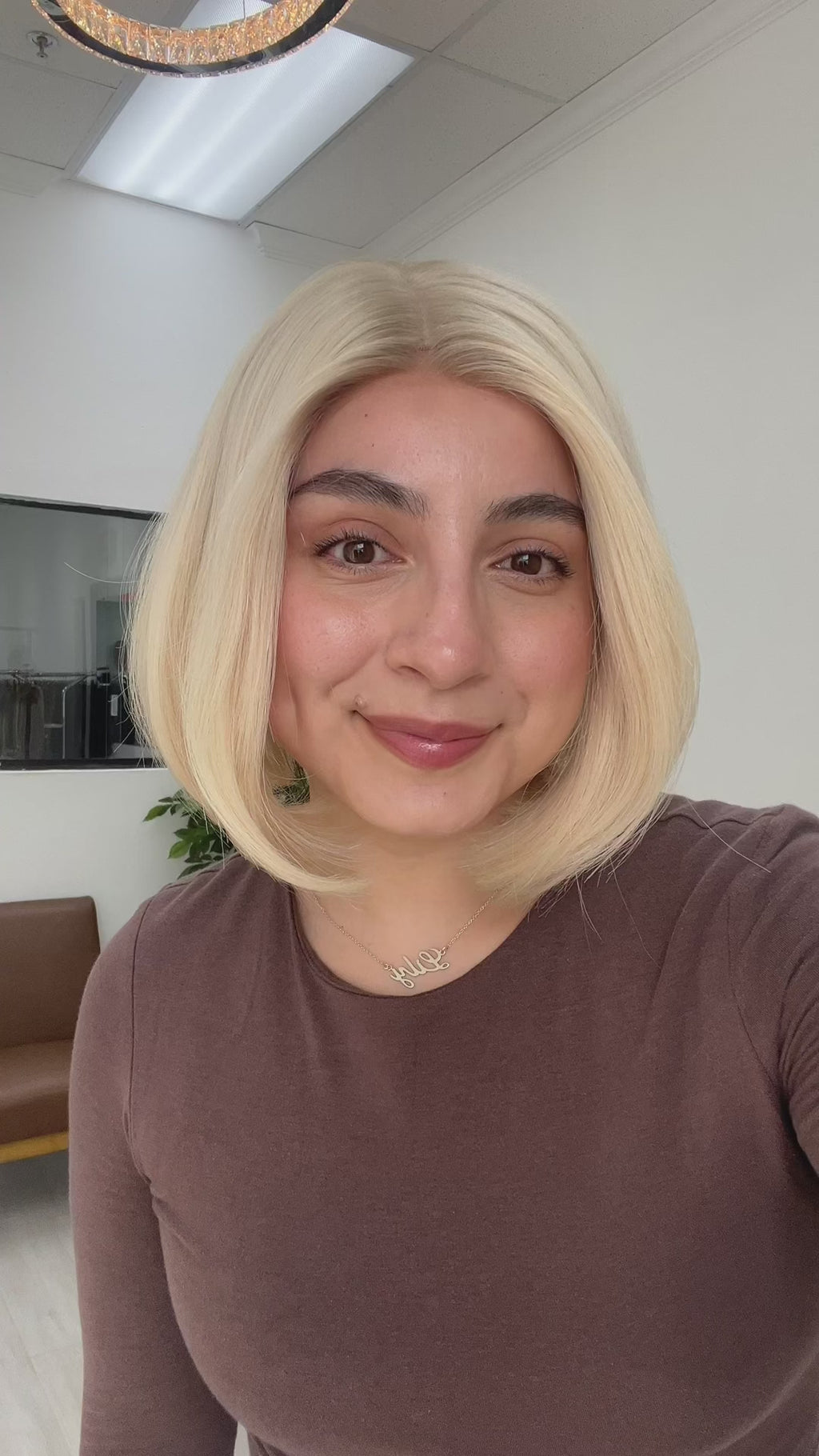 silk top lace front wig - lace front wig - lightly worn wig - preloved wig - wigs for women - affordable natural hair wigs - buy used wigs 
