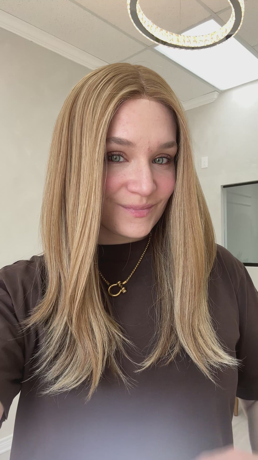 silk top lace front wig - lace front wig - lightly worn wig - preloved wig - wigs for women - affordable natural hair wigs - buy used wigs 