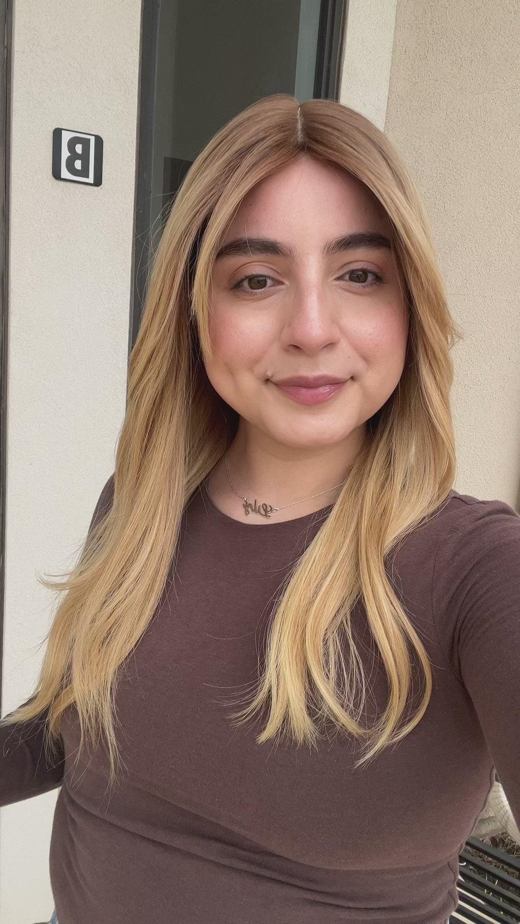 silk top lace front wig - lace front wig - lightly worn wig - preloved wig - wigs for women - affordable natural hair wigs - buy used wigs 
